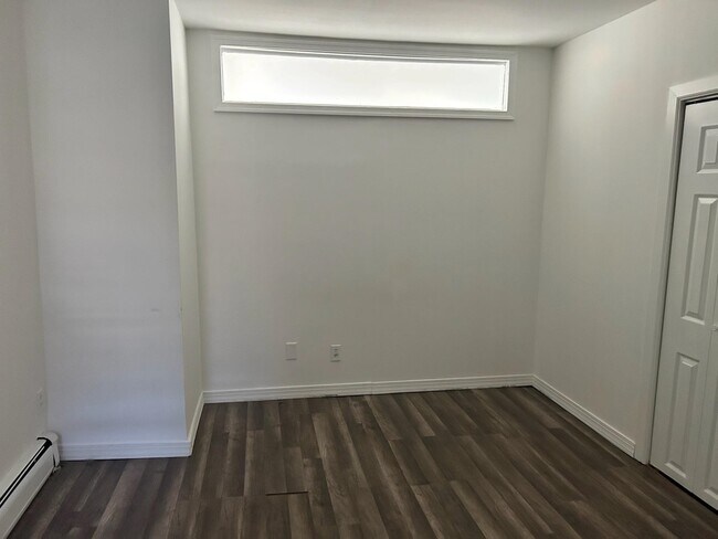 Building Photo - 344 Pavonia Ave