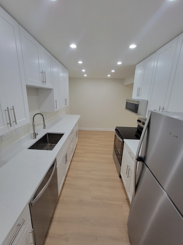 Building Photo - 700 Perrie Dr