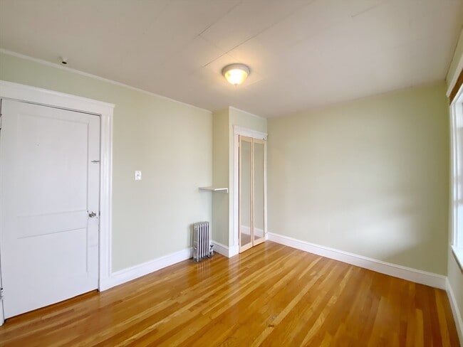 Building Photo - 9 Cresthill Rd