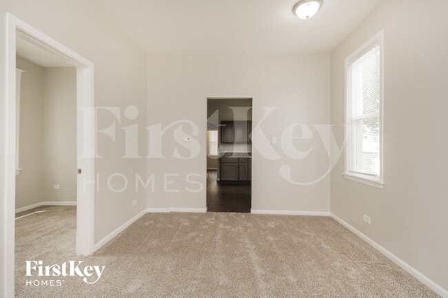 Building Photo - 14522 S Short St