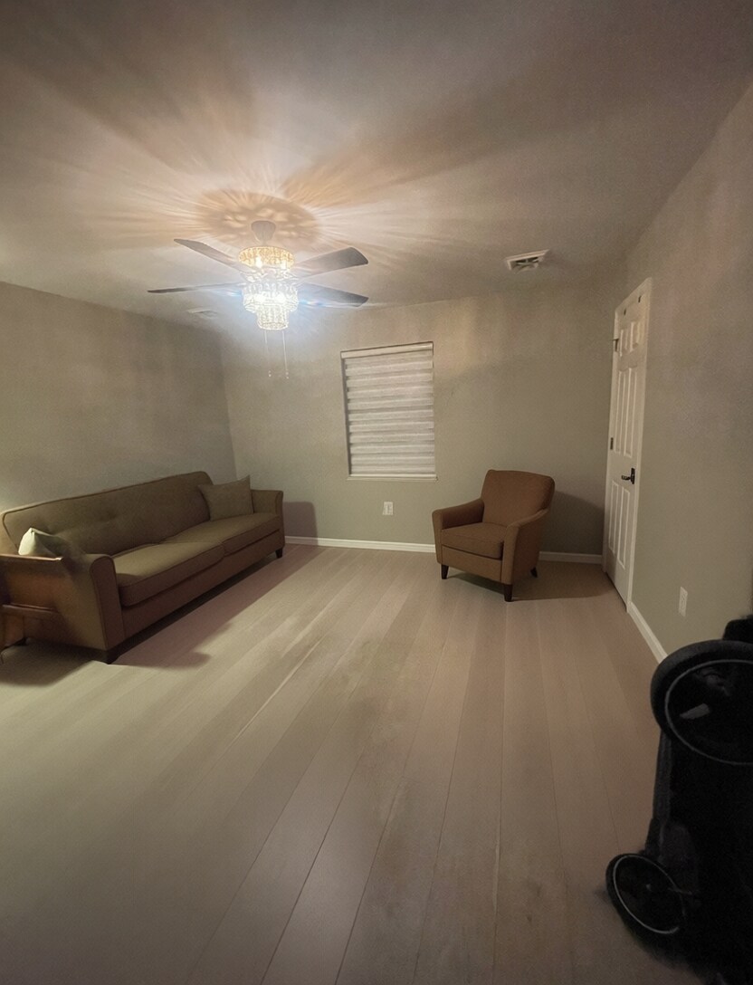 2nd Bedroom - 105 Ellington Pl