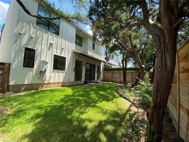 Building Photo - 4804 Duval Rd