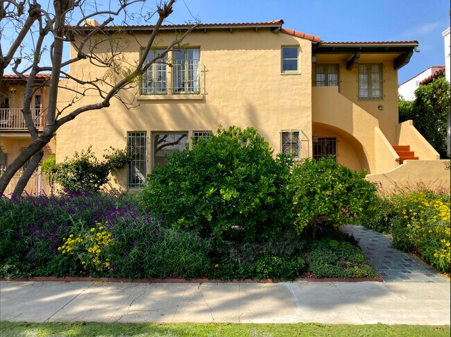 Primary Photo - 8451 W 4th St