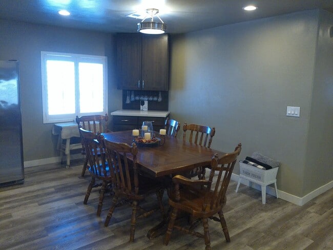 Building Photo - Spacious 4 bedroom 2 bath Double wide Available short term or long term