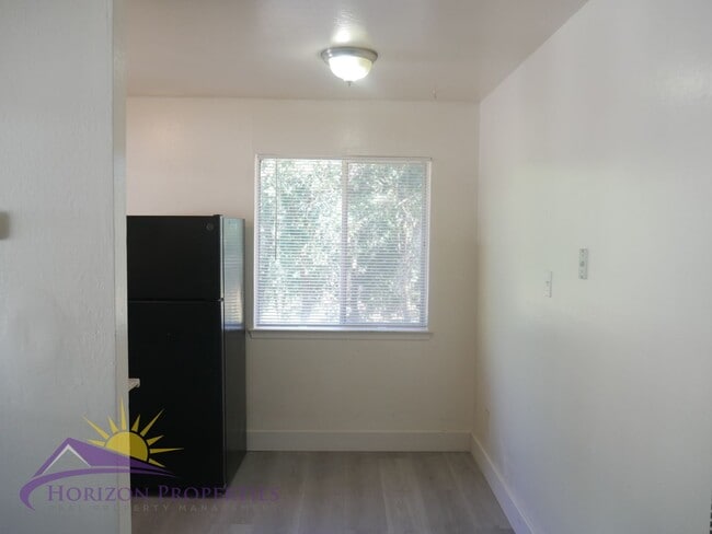 Building Photo - 1617 Arcade Blvd