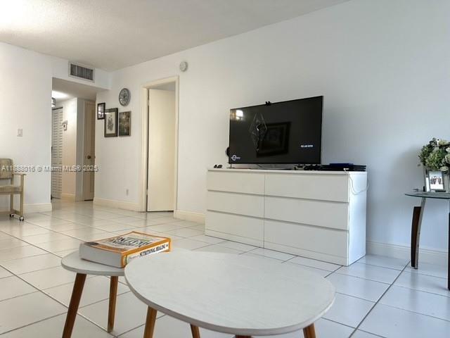 Building Photo - 1801 S Ocean Dr