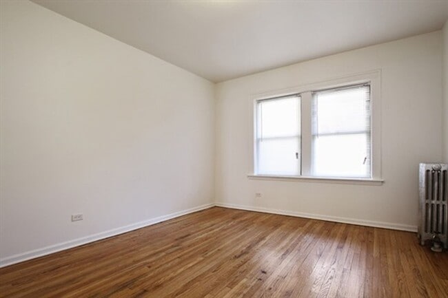 Building Photo - 6401 S Maplewood Ave Chicago, IL 60629