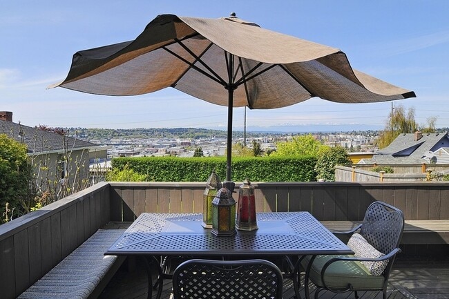 Building Photo - Seattle Home - Phinney Ridge