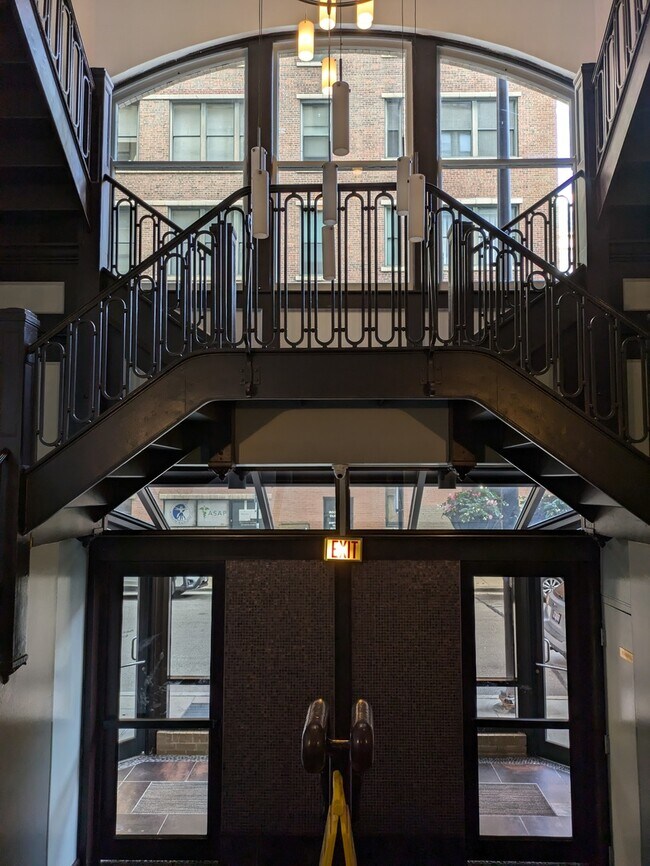 Building Photo - 780 S Federal St