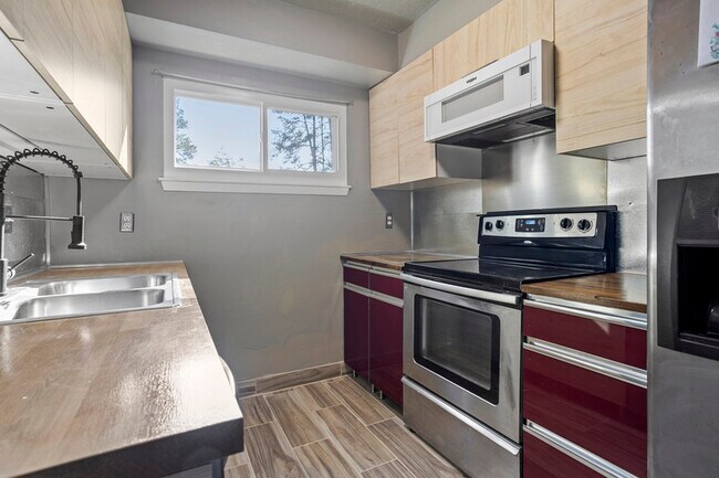 Building Photo - 602 Dylan Ct