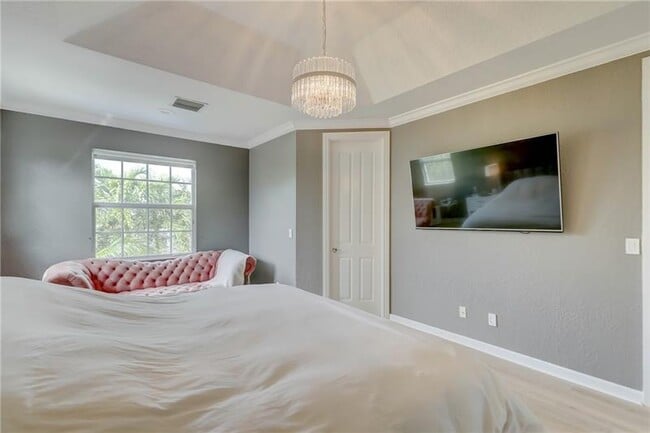 Building Photo - 1109 NE 16th Ave