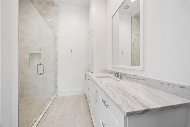 Building Photo - 3735 Tartan Ln