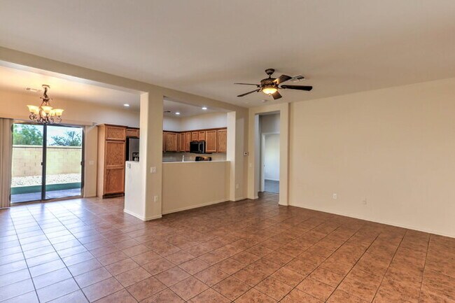 Building Photo - Rancho Sahuarita