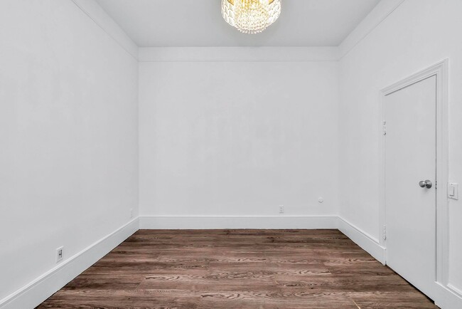 Building Photo - 132 6th Street