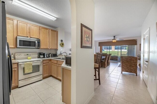 Building Photo - 366 Chelsea Dr