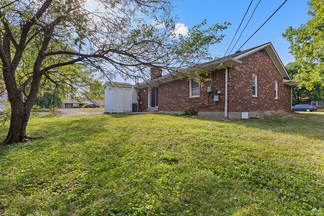 Building Photo - 1200 Tishoff Dr