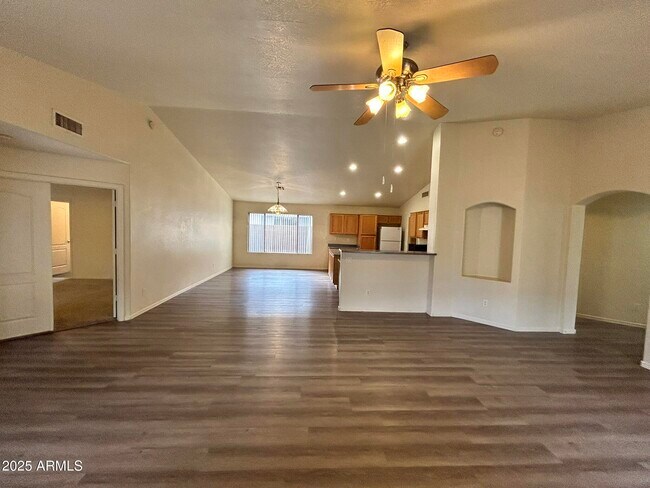 Building Photo - 10857 E Wier Ave