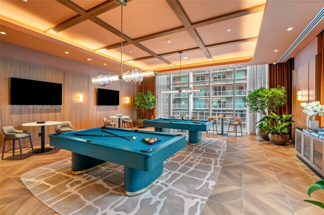 Building Photo - 77 SE 5th St