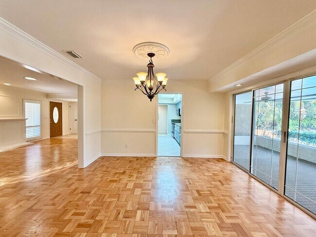 Building Photo - 3103 Cocos Rd