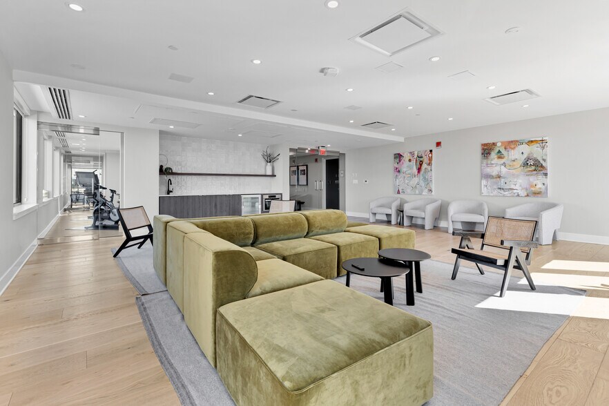 Building Photo - 37 L St SE