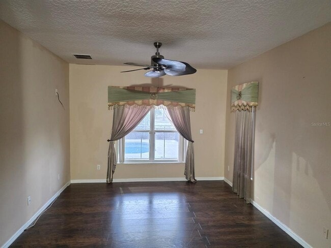 Building Photo - 2711 Star Grass Cir