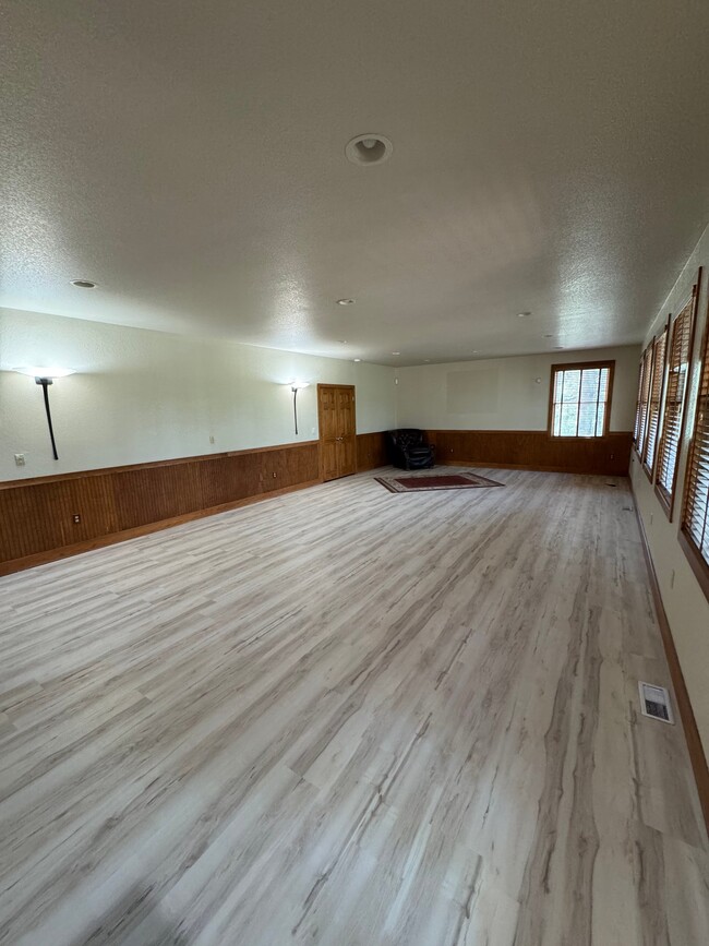 Building Photo - 1012 Pinefield Ln