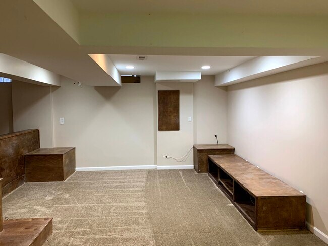 Building Photo - 29252 Autumn Ridge