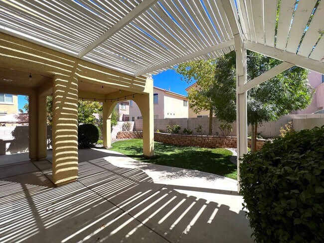 Building Photo - 7043 Somera Way