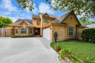 Building Photo - 12303 Gambit Dr