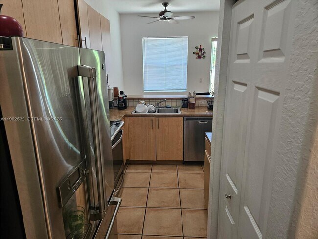 Building Photo - 1522 SE 16th Ave