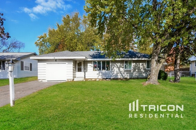 Building Photo - 2606 65th Ave N