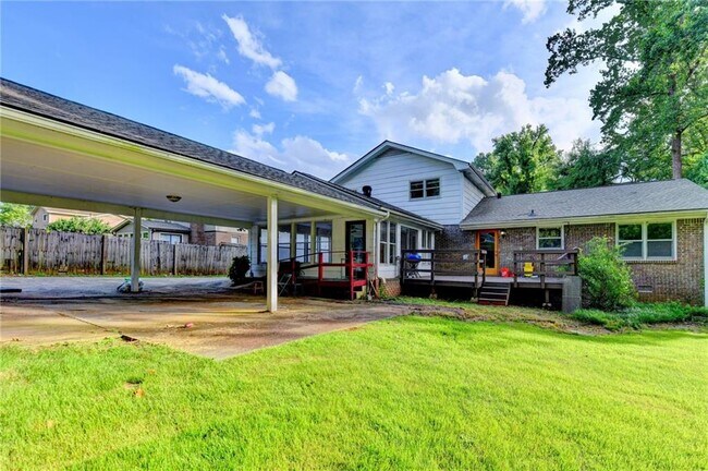 Building Photo - 268 Allen Ct SW