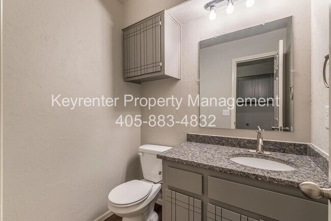 Building Photo - 9020-9020 N Rockwell Dr