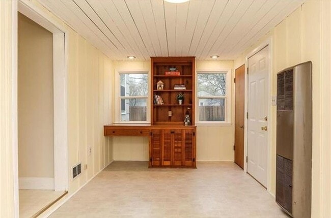 Building Photo - Great Ranch Home with Large Yard