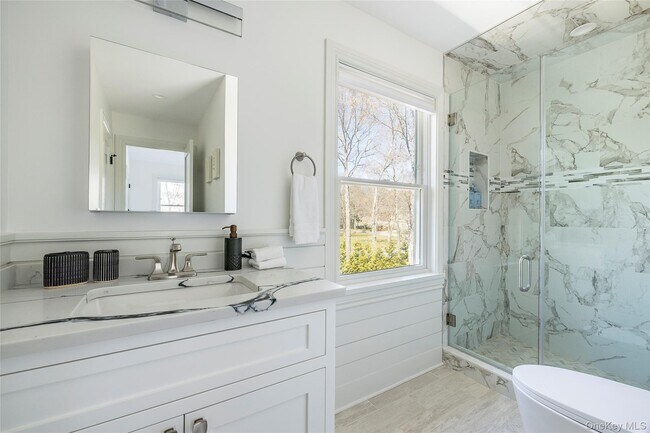 Building Photo - 9 Jennifers Path