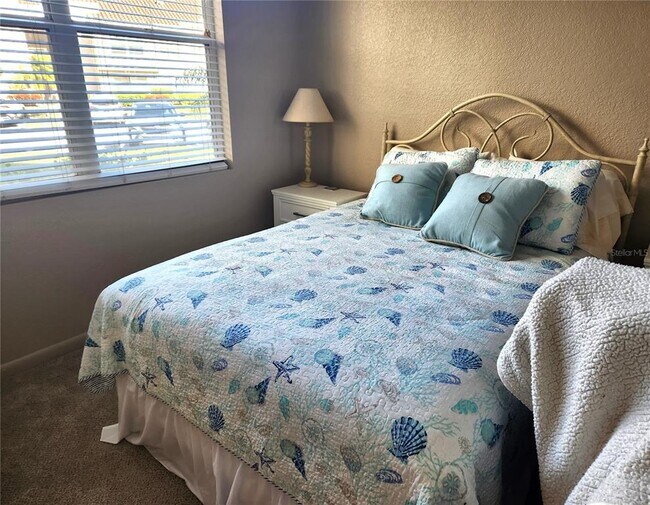 Building Photo - 5901 Bahia Del Mar Cir N