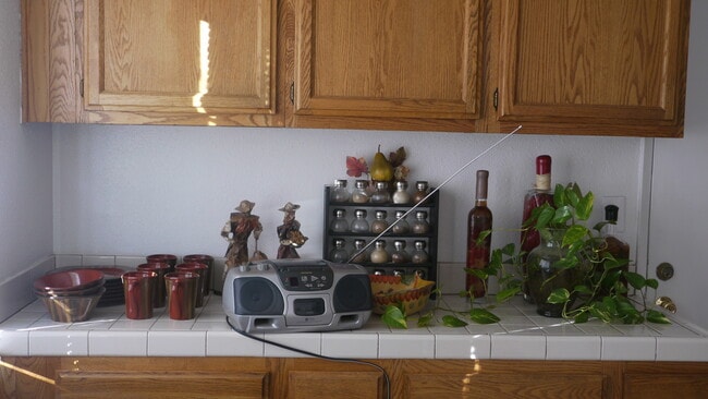 Building Photo - Home for Rent