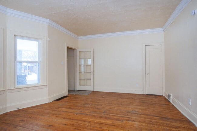 Building Photo - 3331 E 140th St