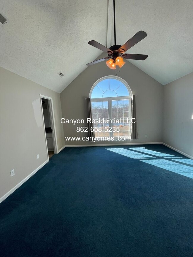 Building Photo - 14013 SW Galveston Cir