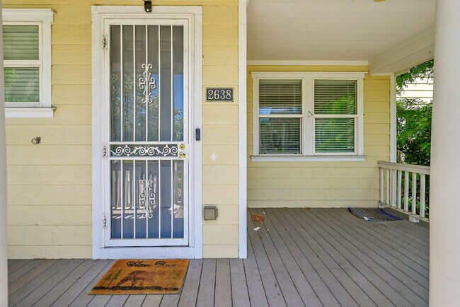 Building Photo - $3,000.00 - 3 Beds, 2.5 Baths Single Famil...