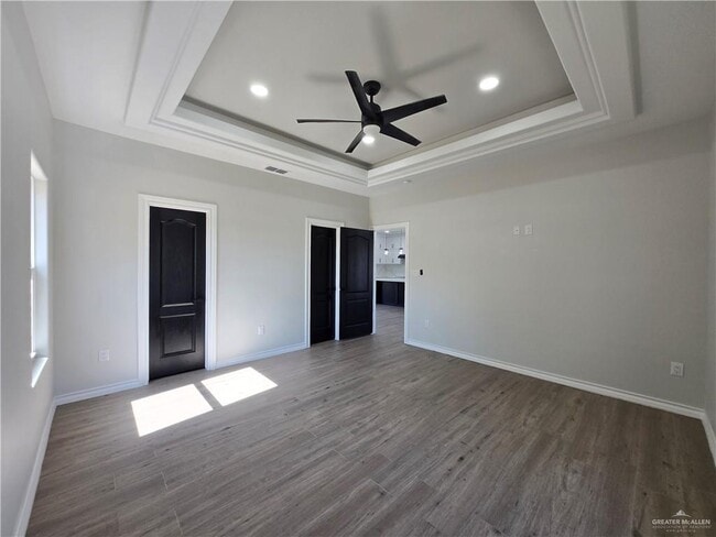 Building Photo - 19 Cragon Rd