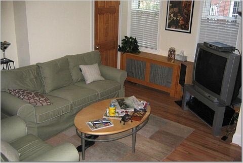 Living Room / 1rst Fl Front - 1701 Addison St