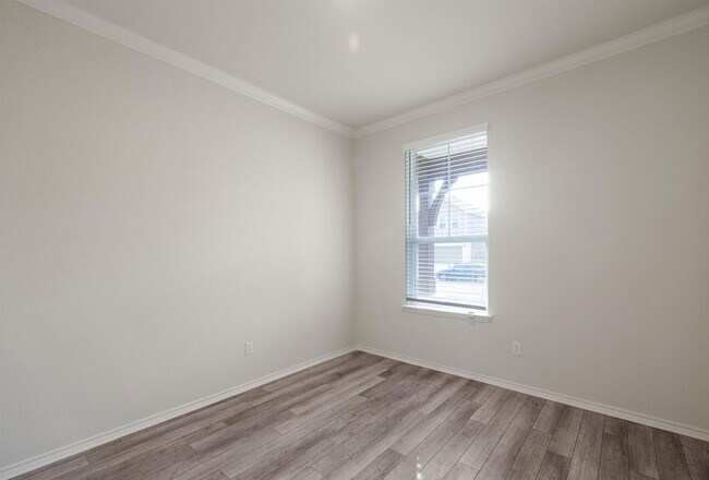 Building Photo - 181 Sugarberry Dr