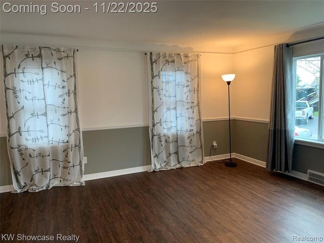 Building Photo - 462 Algene St