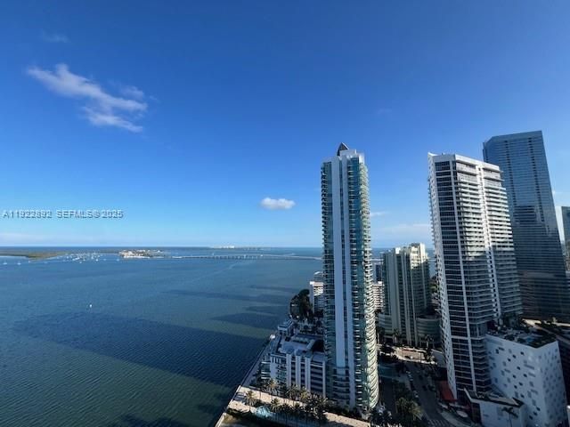 Primary Photo - 1155 Brickell Bay Dr