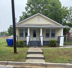 Building Photo - 2 Bedroom, 1 Bath House (AVAILABLE NOW)