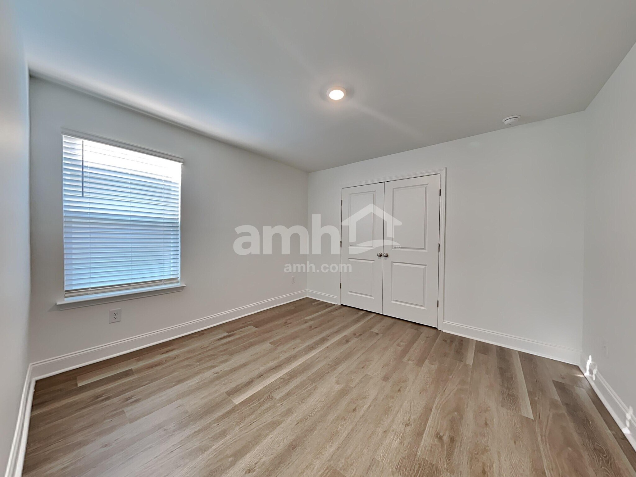 Building Photo - 110 Trevino Dr