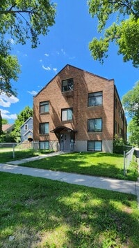 Building Photo - 1258 10th St N