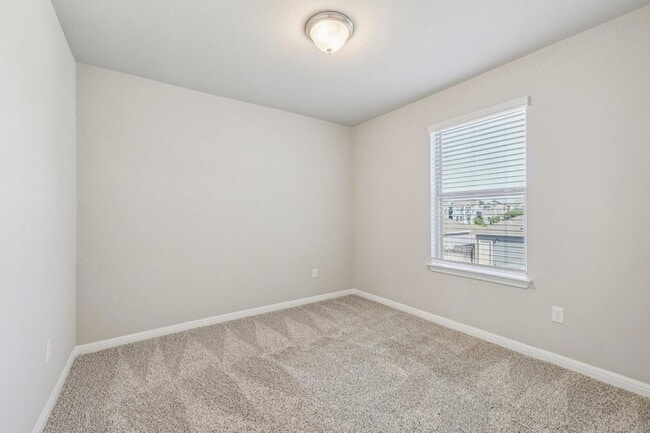 Building Photo - 1737 Fountain Bridge Dr