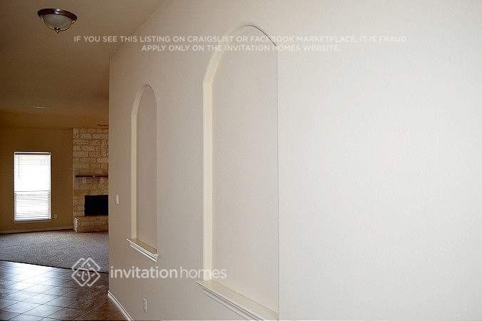 Building Photo - 1147 Clairemont Ln